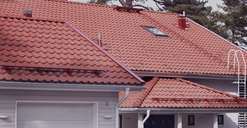 Vaaratilanteet vältetään oikeilla kattoturvatuotteilla.