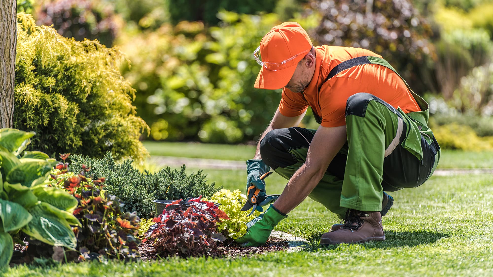 Kotitalousvähennystä saa myös pihatöistä