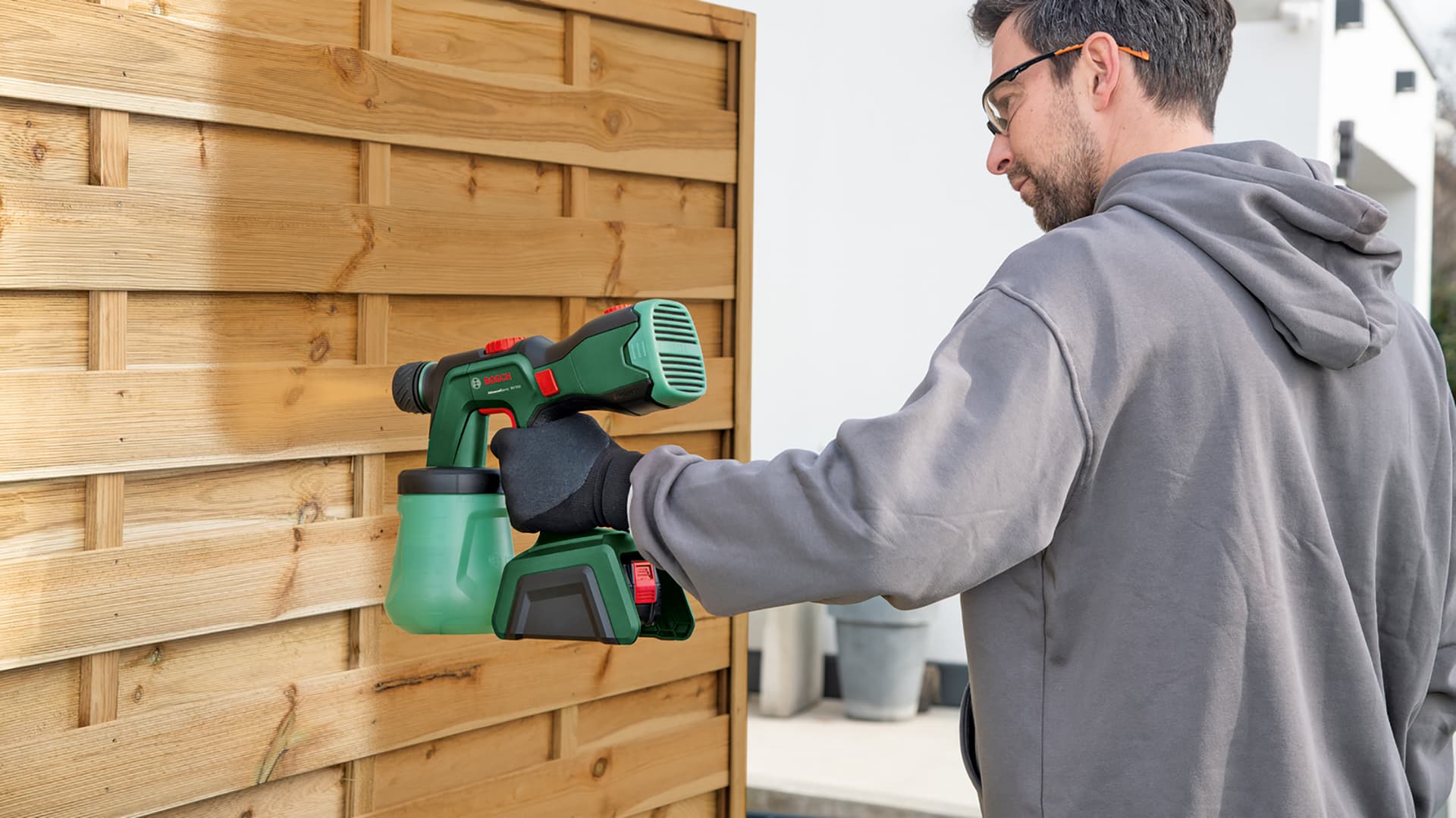 Tehokas ja kaikille maalilaaduille sopiva ALLPaint-akkumaaliruisku