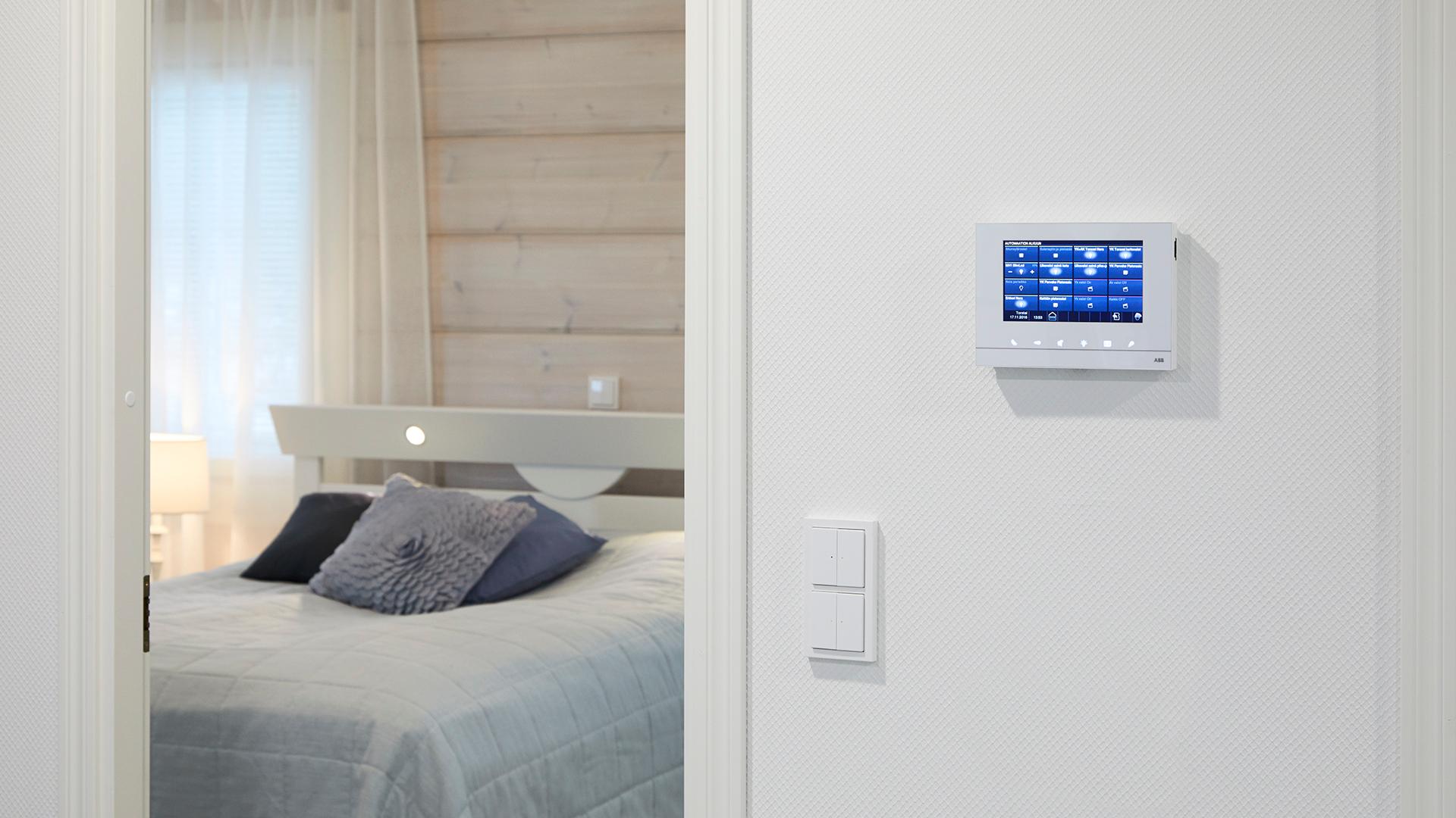 ABB-free@home-kotiautomaatio on hyvä valinta silloin, kun halutaan ohjata valaistusta, lämmitystä ja ilmastointia sekä vaikkapa markiiseja.