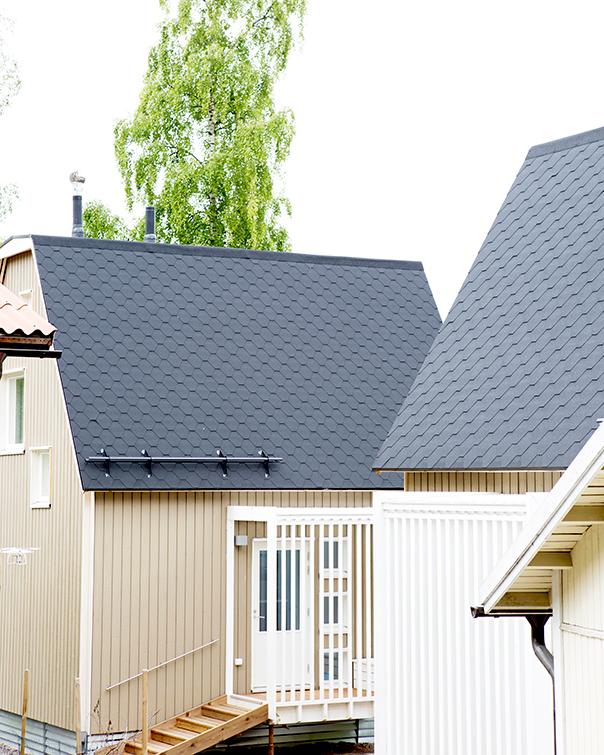 PlanoPro -kattolaatta on ilmeeltään perinteinen. Se taipuu vaivatta monenlaisiin katon muotoihin.