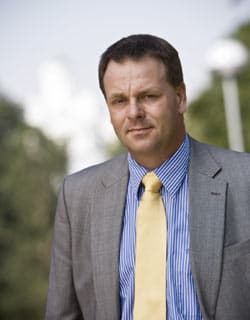 Asuntoministeri tunnistaa haasteet