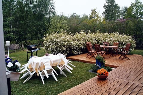 Lämpökäsiteltyä puuta sisälle ja ulos