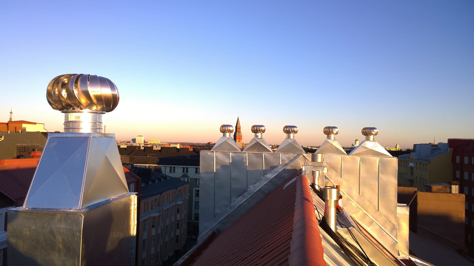 Tehosta painovoimaista ilmanvaihtoa ilman sähköä