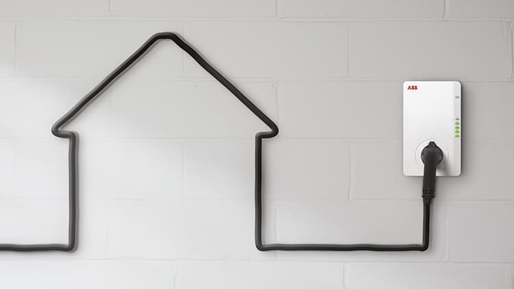 Älä ota turhia riskejä sähköautoa ladatessa