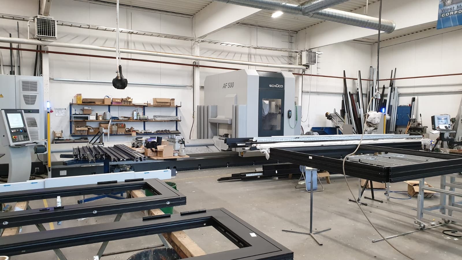 Ovi-, ikkuna- ja lasijulkisivurakentajille uusi sertifikaatti hintakeskeisyyttä taklaamaan