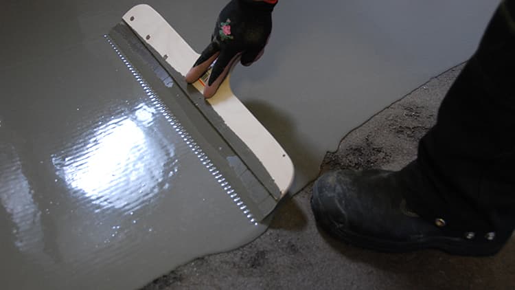 Kolme valintakriteeriä lattiatasoitteelle