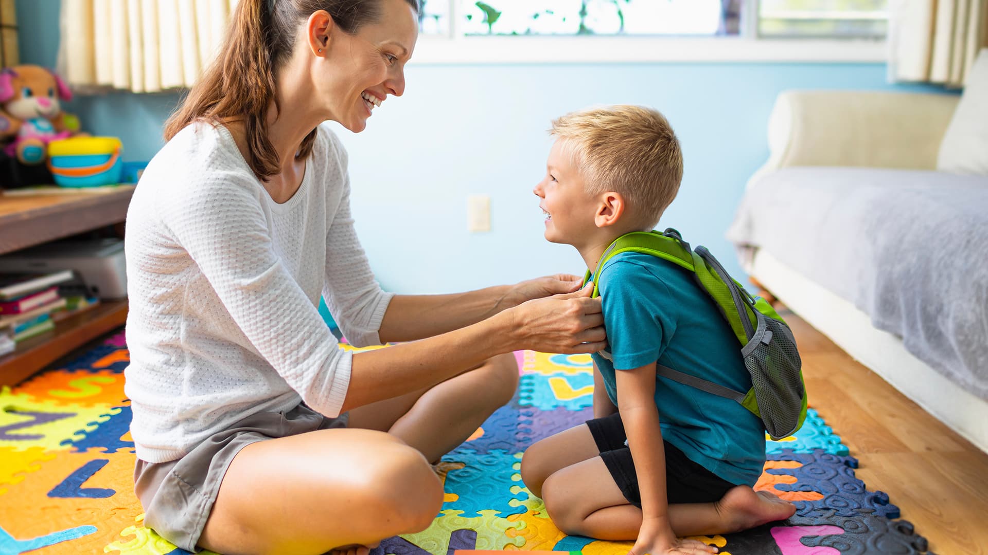 Yksin kotiin jäävä koululainen? Näin huolehdit arjen turvallisuudesta