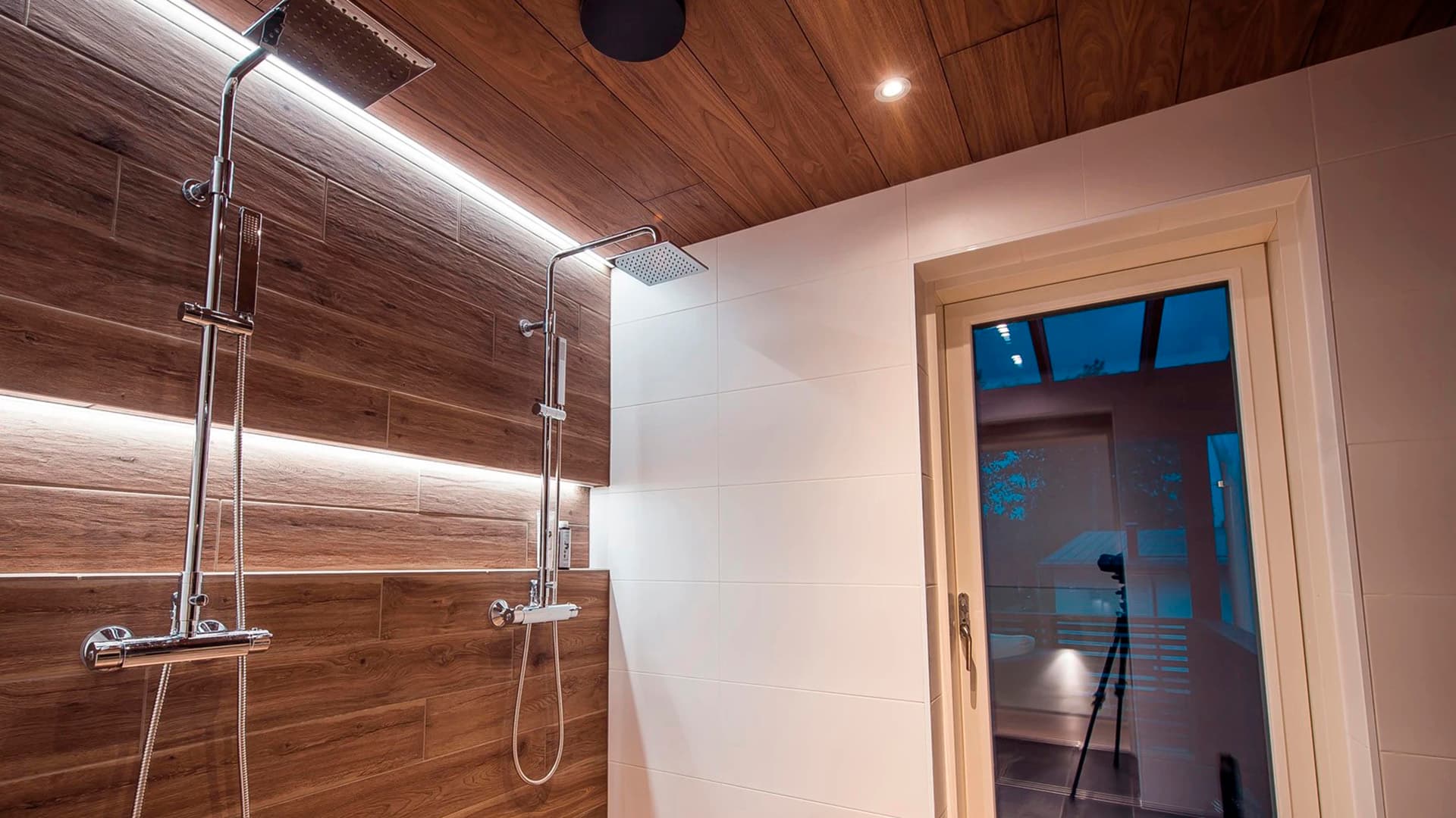 Kosteiden tilojen valaistussuunnittelu - muista nämä