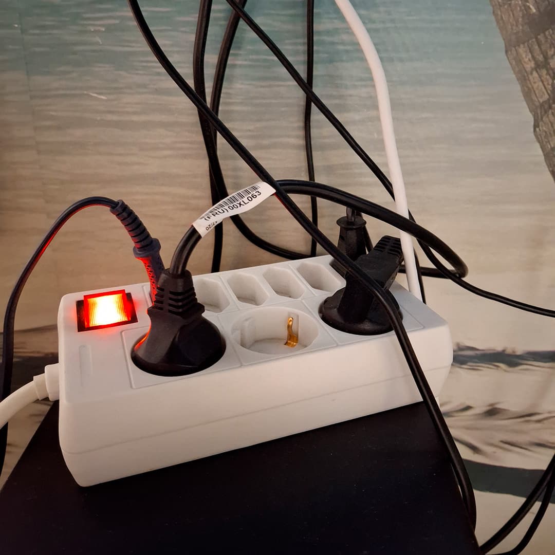 <p data-block-key="x7ieb">Sähkön käyttöpiikit vaikuttavat jatkossa enemmän laskuun. Älykäs kulutuksen ajoitus auttaa pitämään tehomaksun kurissa. (Kuva Sari Nieminen)</p>